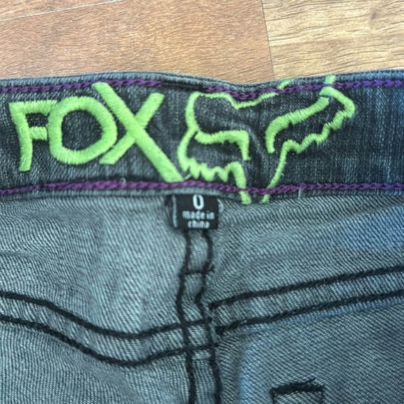 Four pairs of size zero jean shorts in perfect condition! - Picture 8 of 11